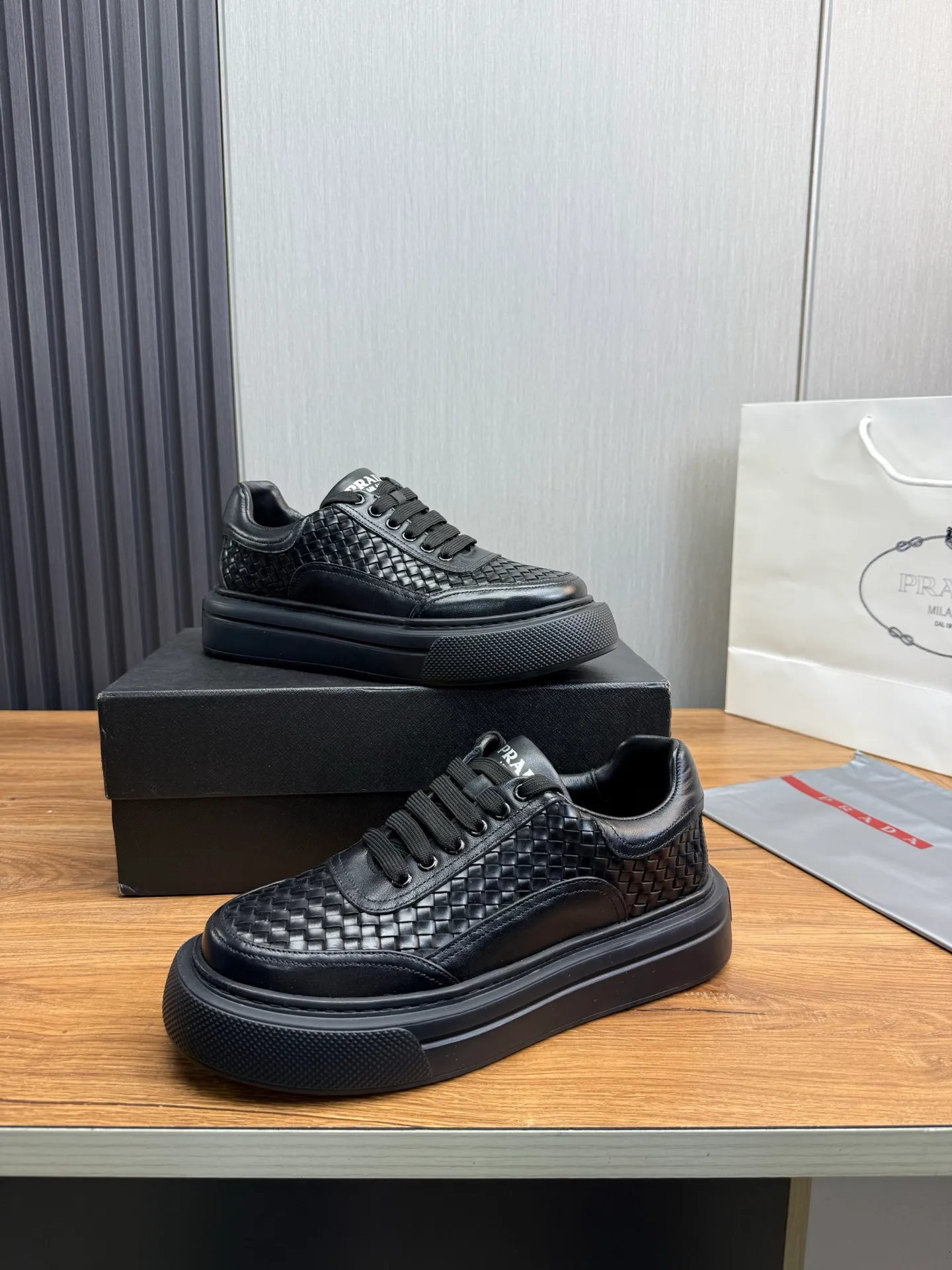 Men's shoes 💰440💰 PRADA【Prada】Men's new casual shoes ⬆️Imported cowhide + genuine leather lining. Anti-slip outsole, 38-44 (customized at 45)